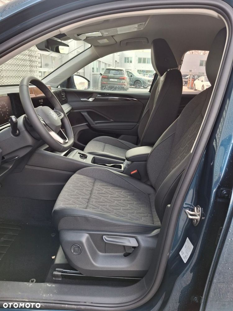 Volkswagen Tiguan - 10