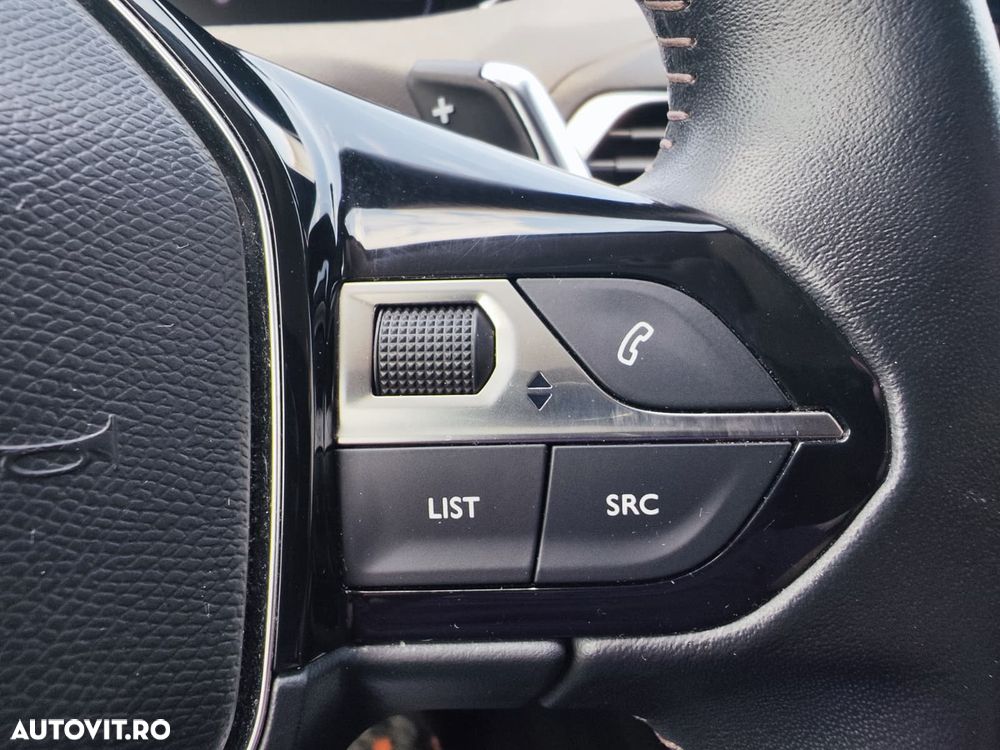 Peugeot 3008 1.2 PureTech Turbo S&S EAT8 Active - 25