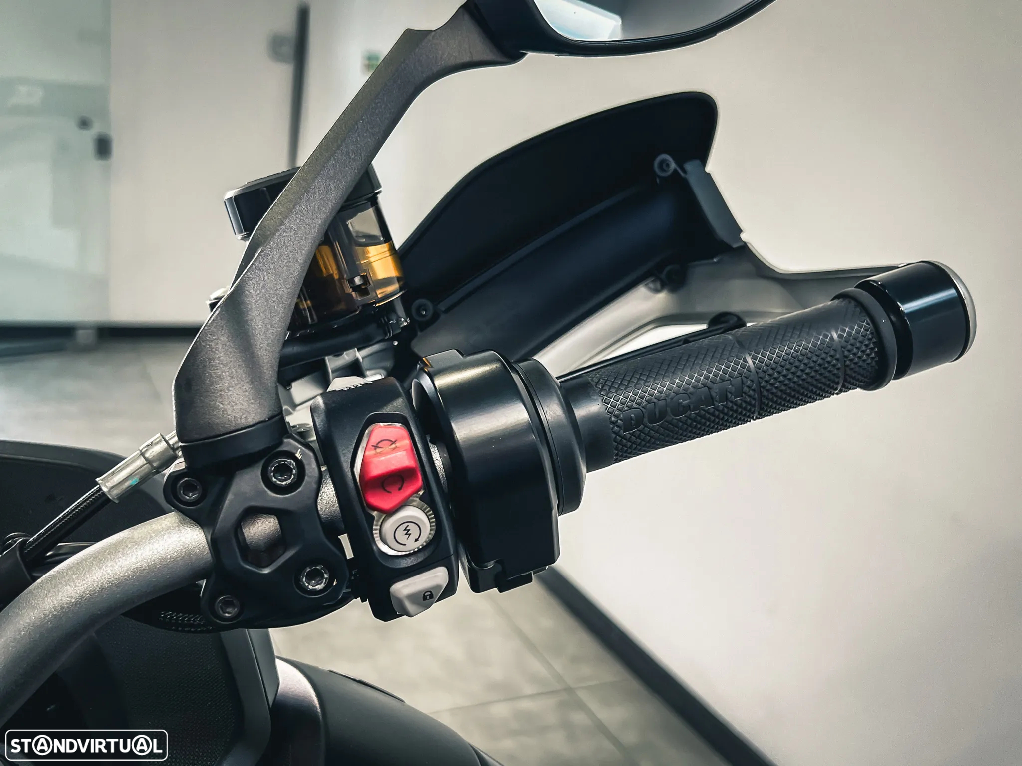 Ducati Multistrada - 14