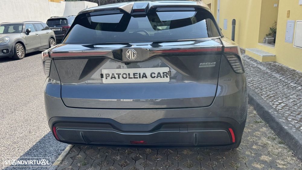 MG MG4 64 kWh Luxury - 5