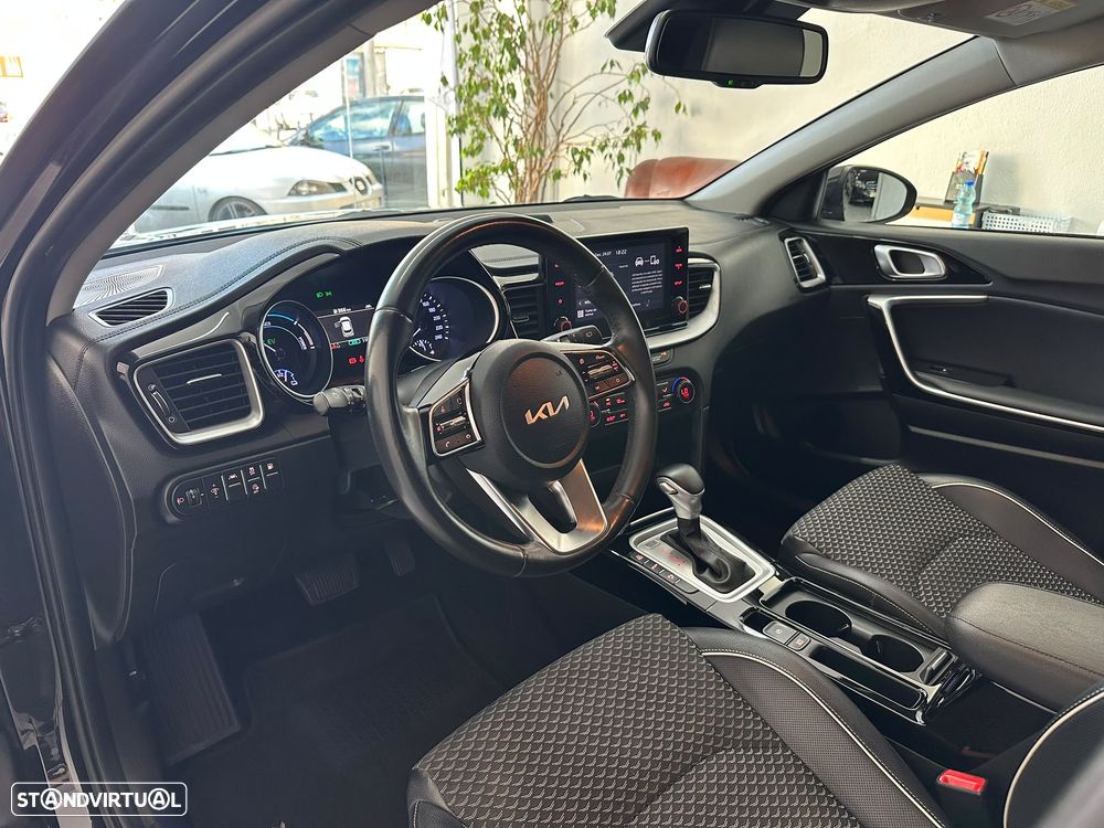 Kia XCeed 1.6 GDi PHEV Drive - 14