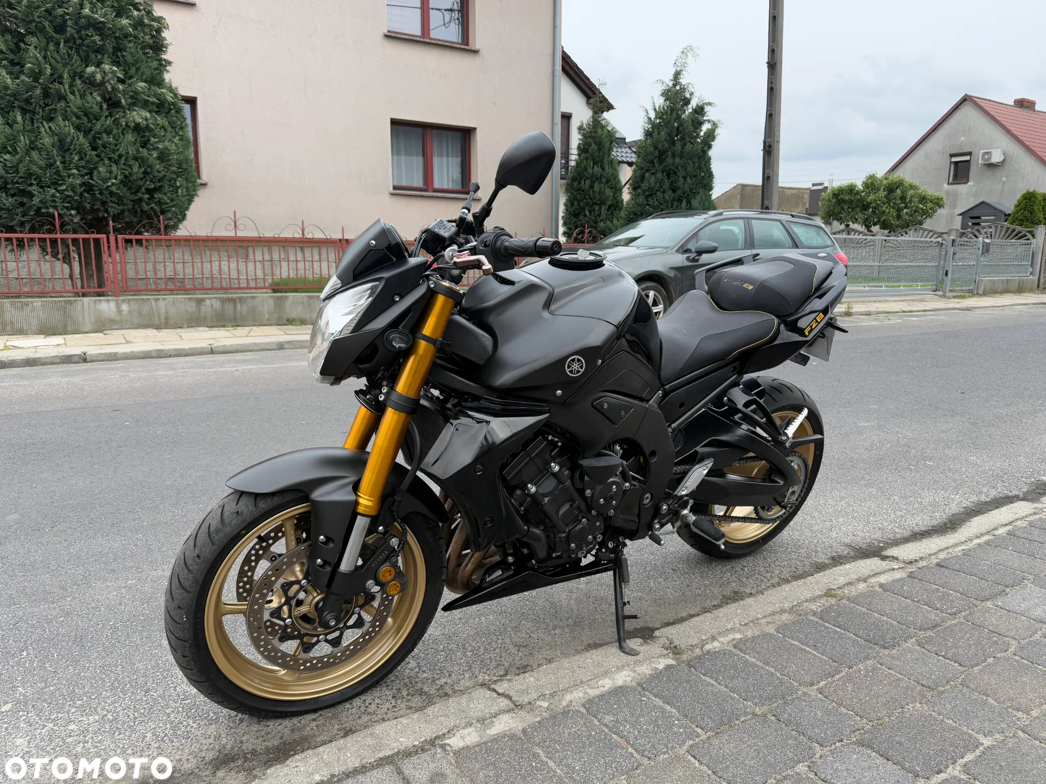 Yamaha FZ8 - 3