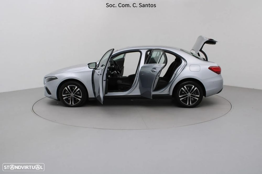 Mercedes-Benz A 250 Limousine e - 7