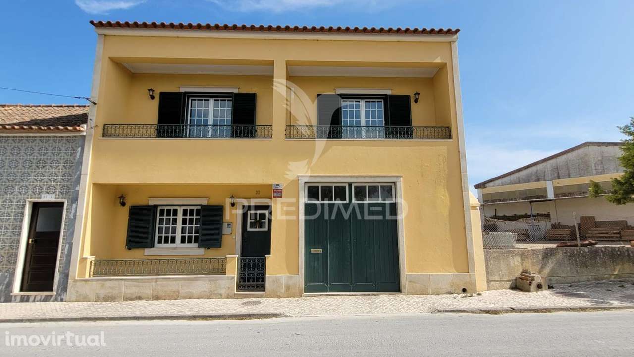 Moradia com 4 quartos no centro de Salvaterra de Magos - Grande imagem: 5/36