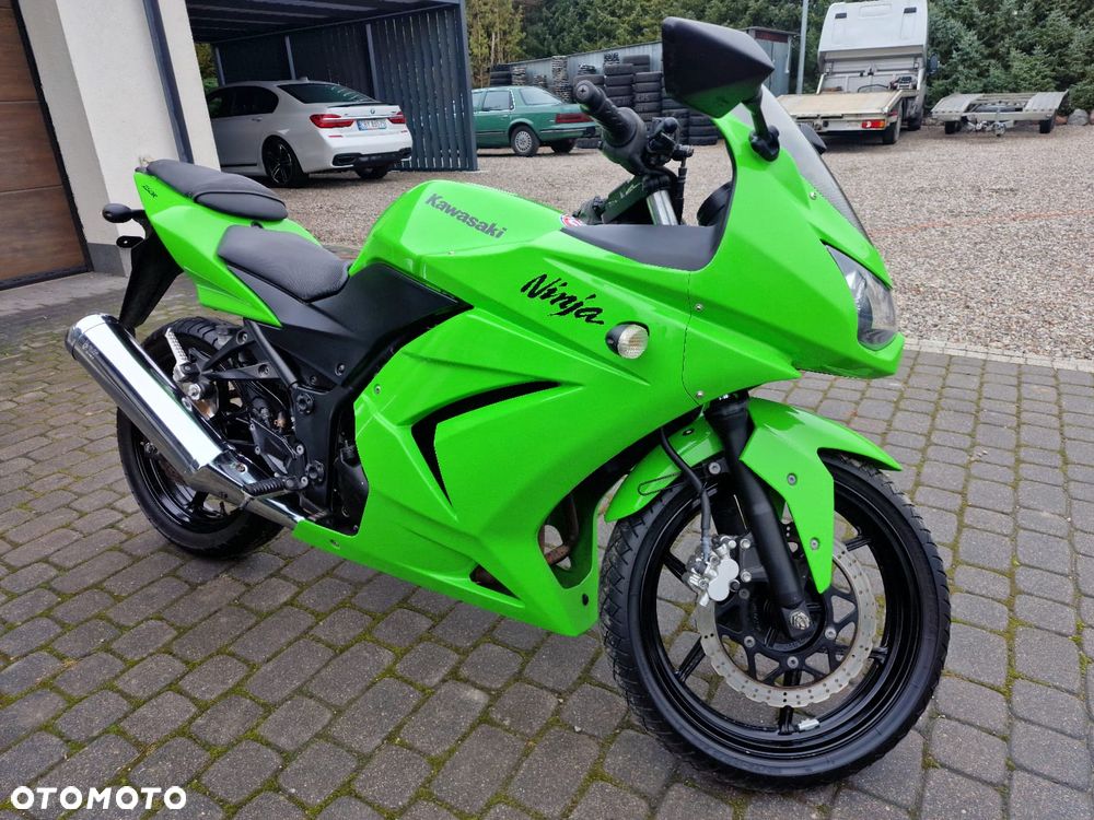 Kawasaki Ninja 250R - 14