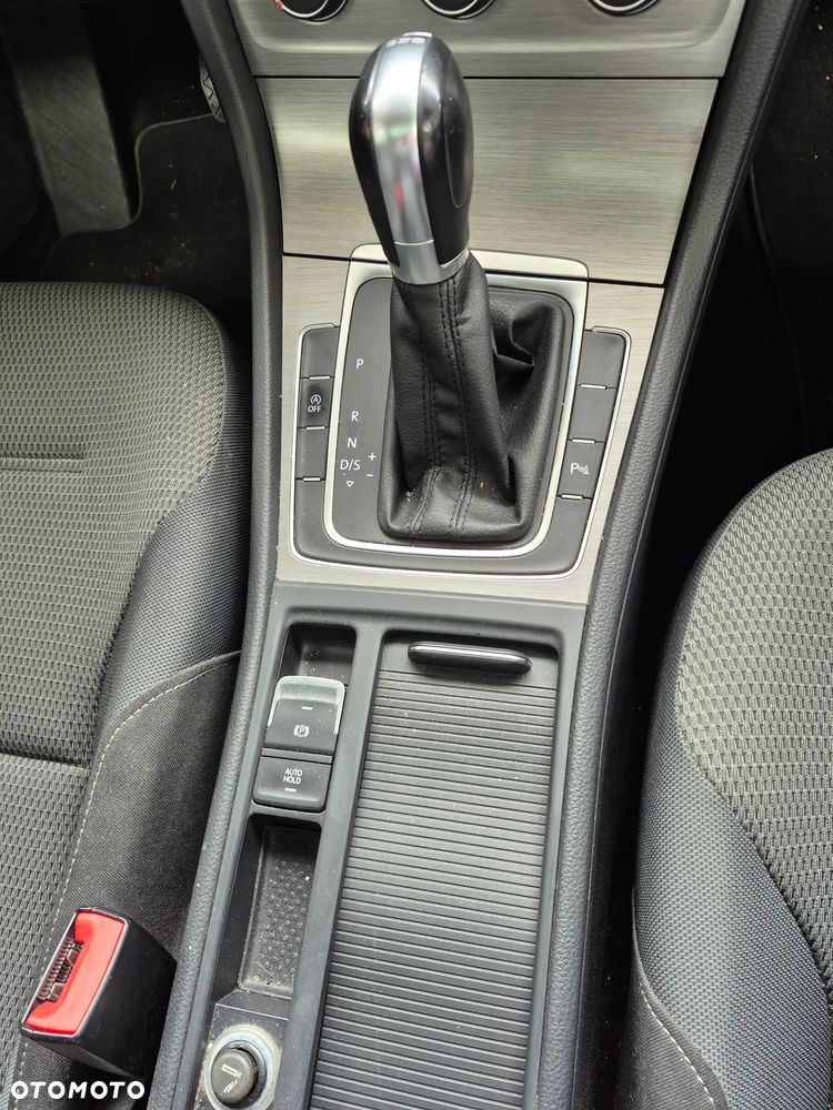 Volkswagen Golf 1.2 TSI BlueMotion Technology DSG Comfortline - 8