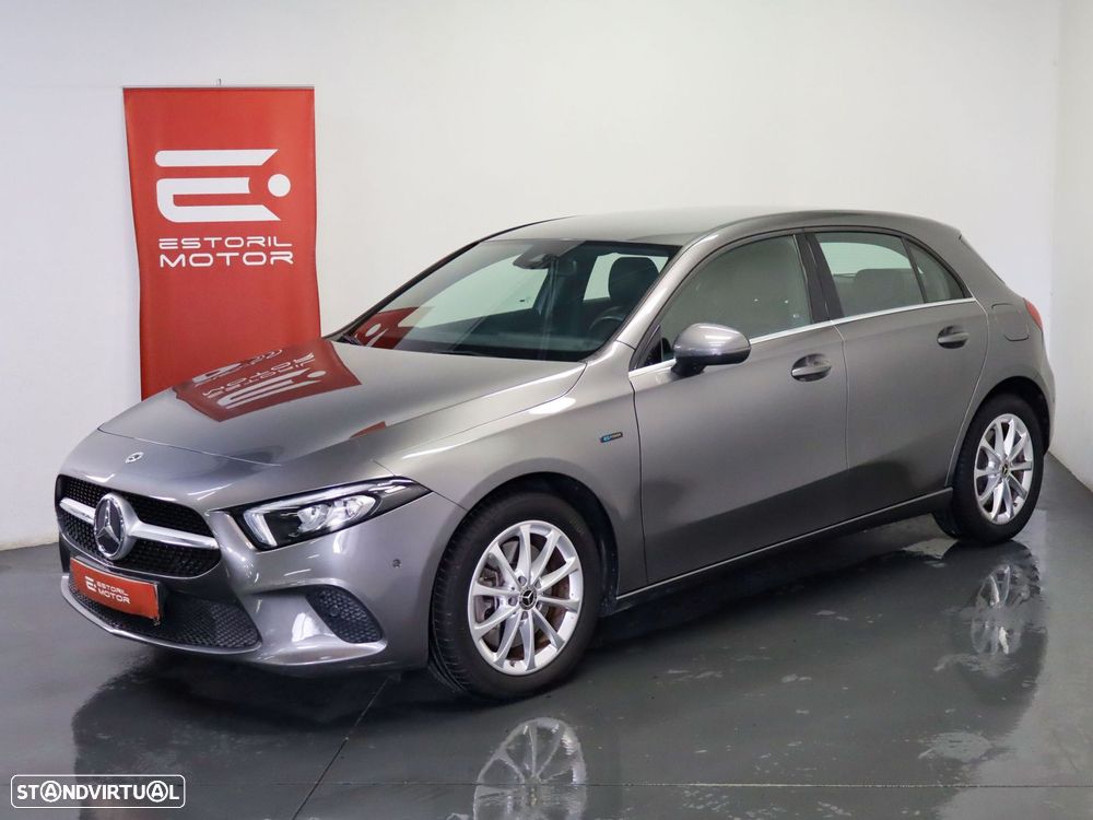Mercedes-Benz A 250 e Style Plus - 2