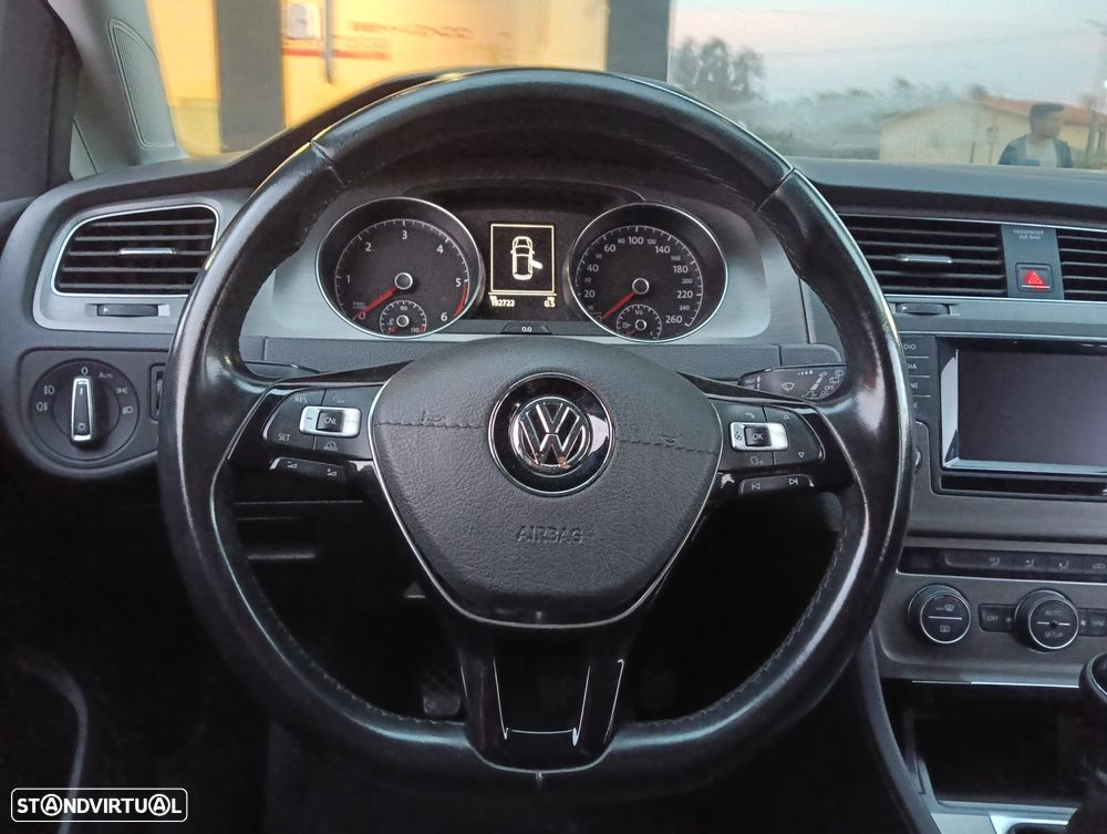 VW Golf 1.6 TDi Confortline - 11