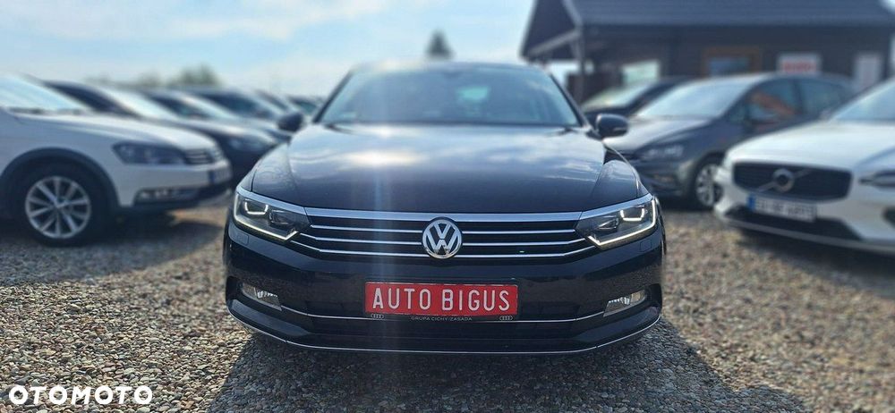Volkswagen Passat - 2