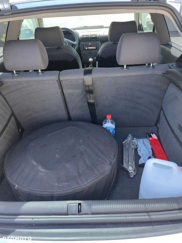 Audi A3 3-drzwiowe 1.6 Ambiente - 9