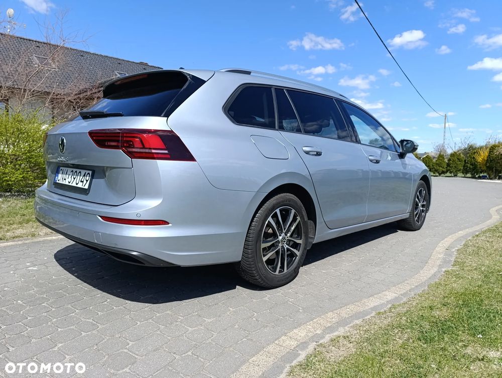 Volkswagen Golf 2.0 TDI SCR DSG Life - 19