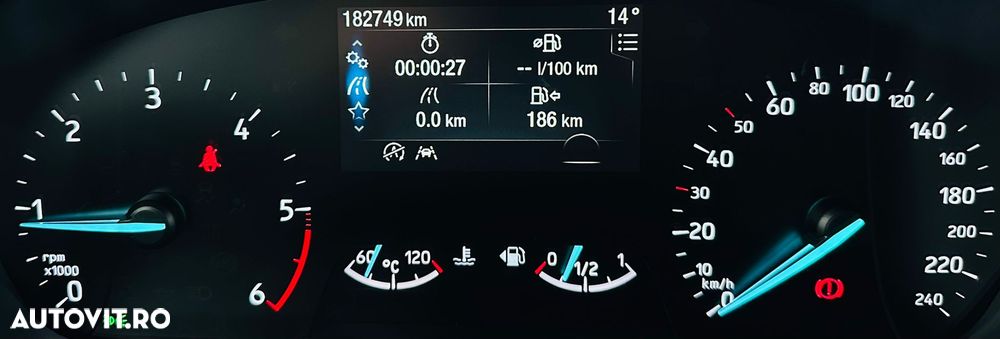 Ford Focus 1.5 EcoBlue Start-Stopp-System COOL&CONNECT DESIGN - 29