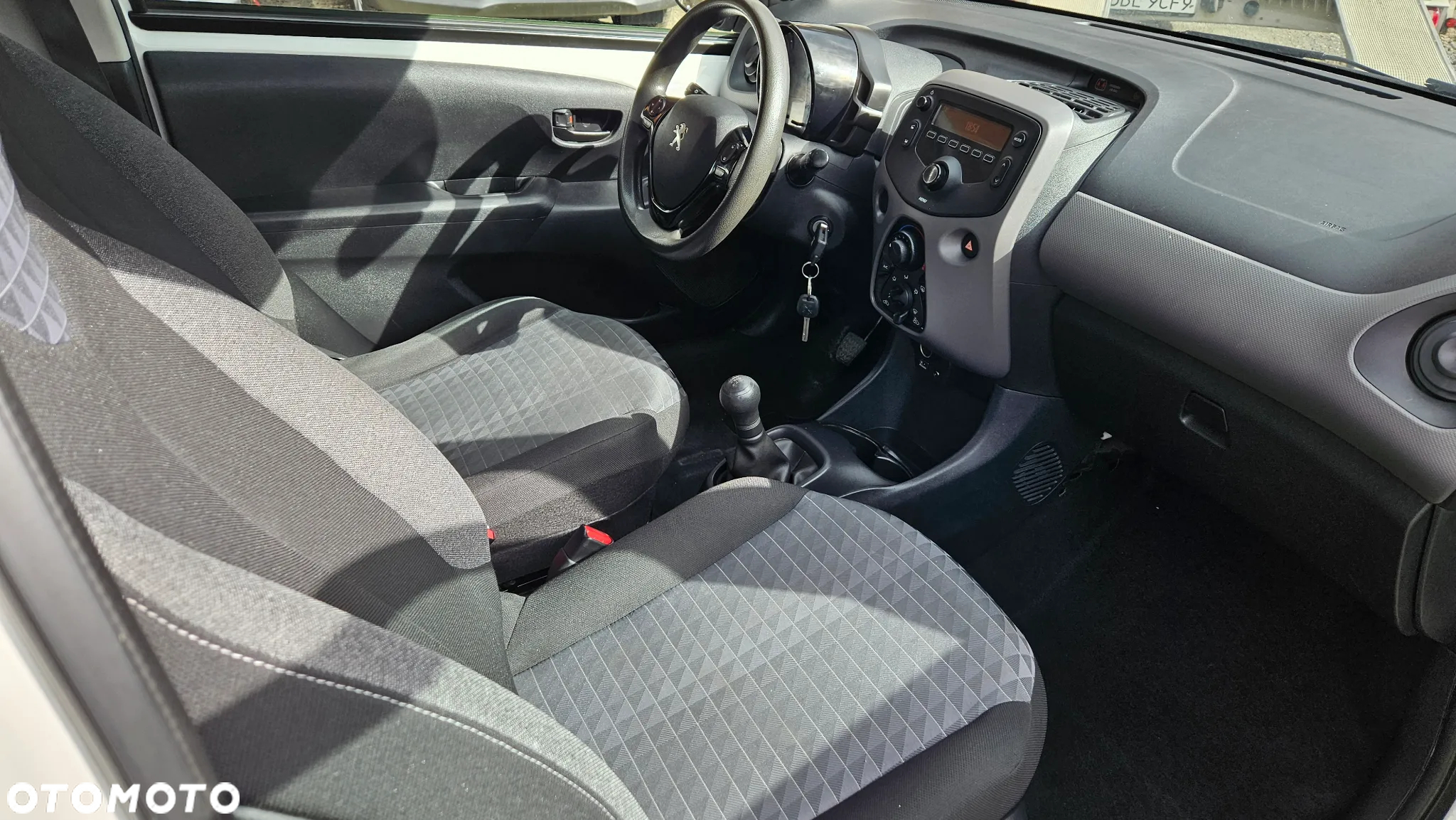 Peugeot 108 - 8
