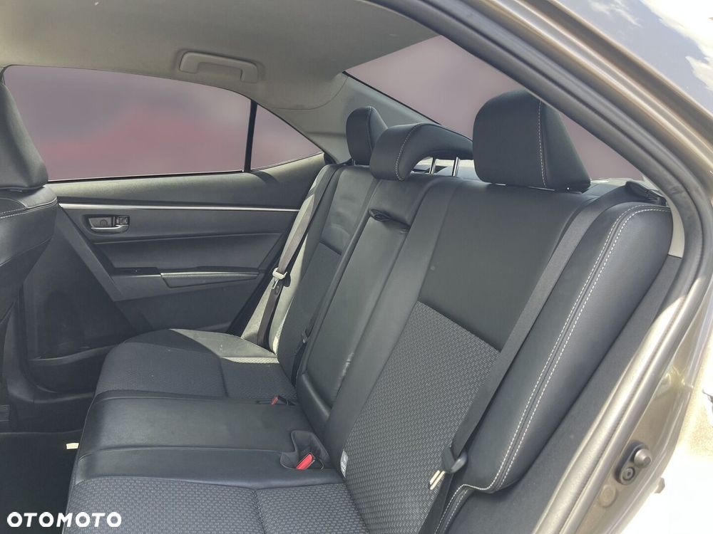 Toyota Corolla 1.6 Prestige EU6 - 15