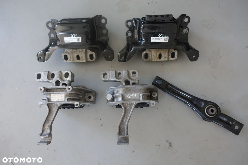 PODUSZKA SILNIKA SKRZYNI GOLF VII 1.6 TDI 16r. - 1