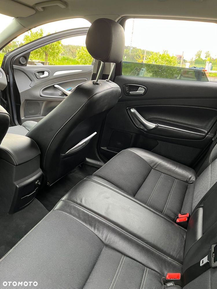 Ford Mondeo 2.0 Ambiente - 7
