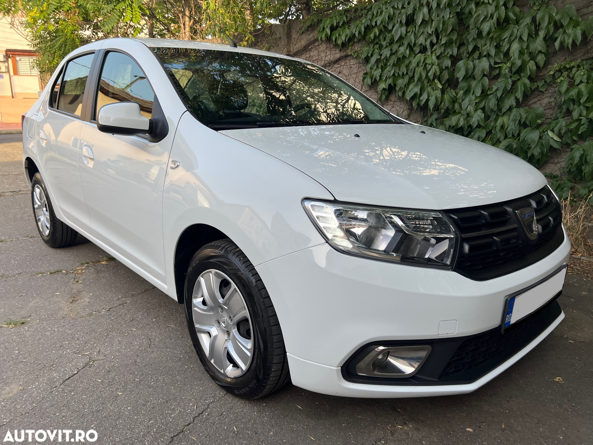 Dacia Logan 1.0 SCe Ambiance - 9
