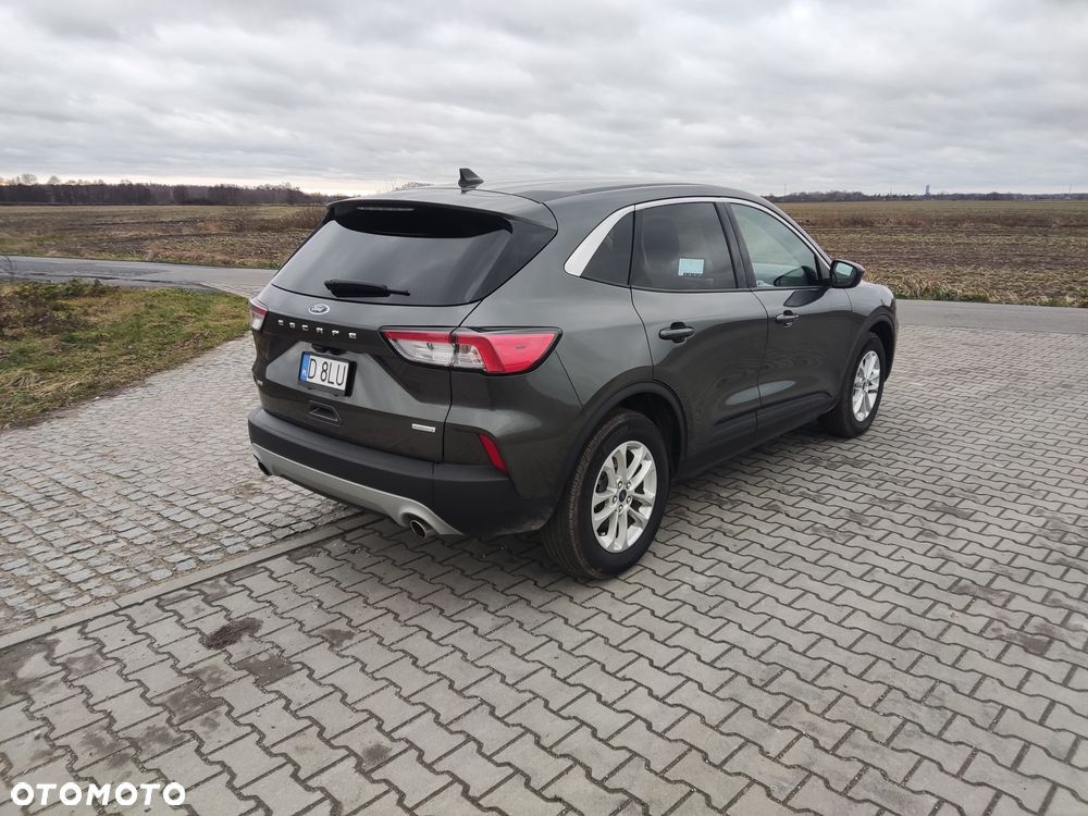 Ford Kuga - 4