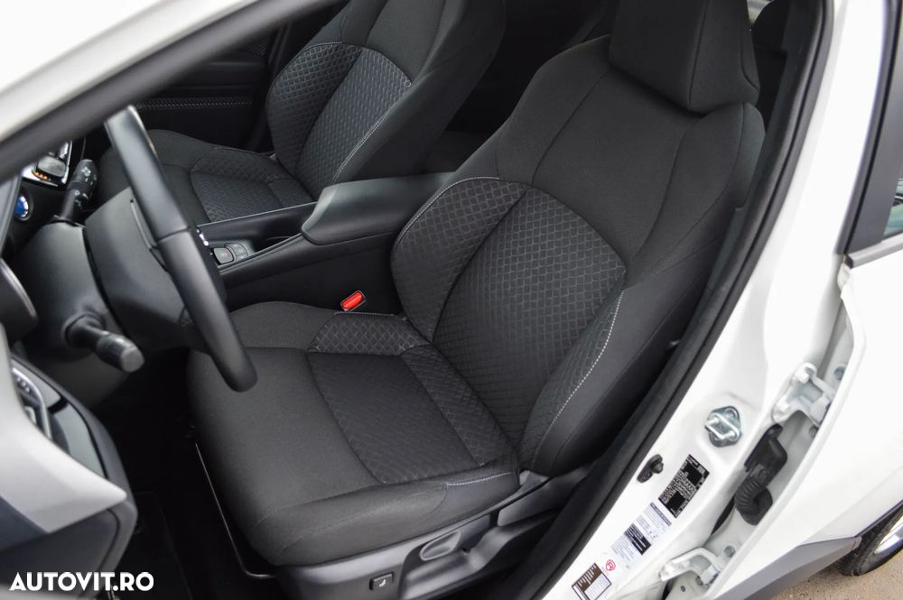 Toyota C-HR Business-Edition - 32