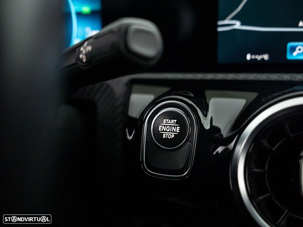 Mercedes-Benz CLA 250 e Shooting Brake Style Plus - 24