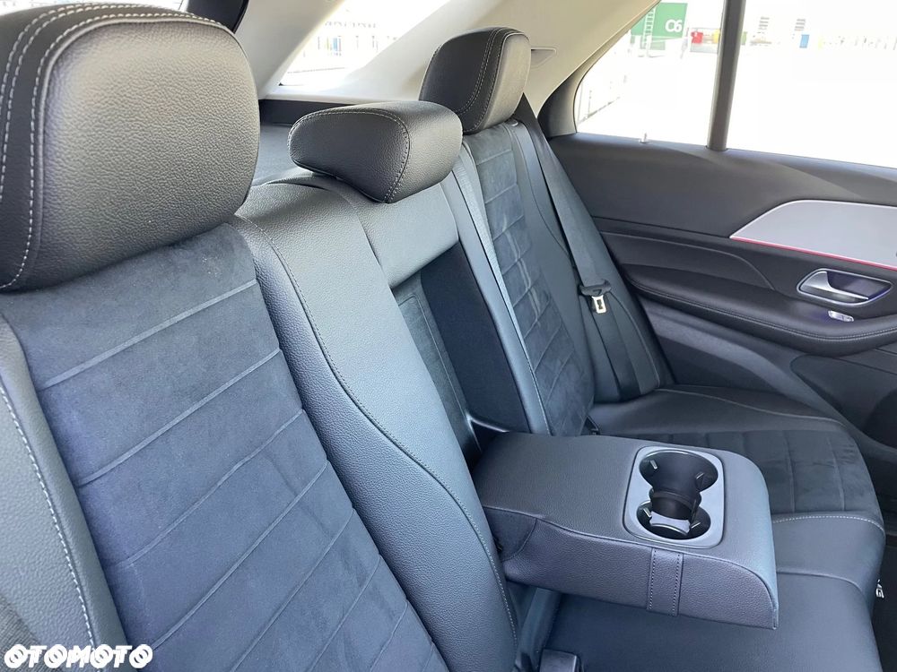Mercedes-Benz GLE 300 d 4Matic 9G-TRONIC AMG Line - 18