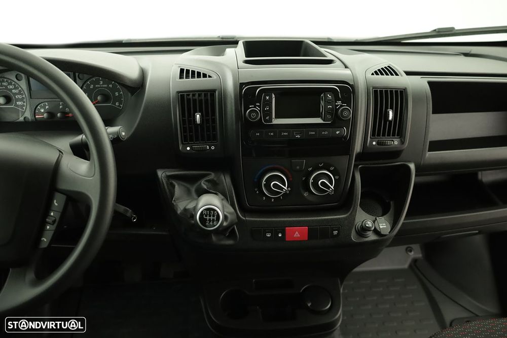 Peugeot boxer 2.2 bluehdi 335 l3h3 - 4