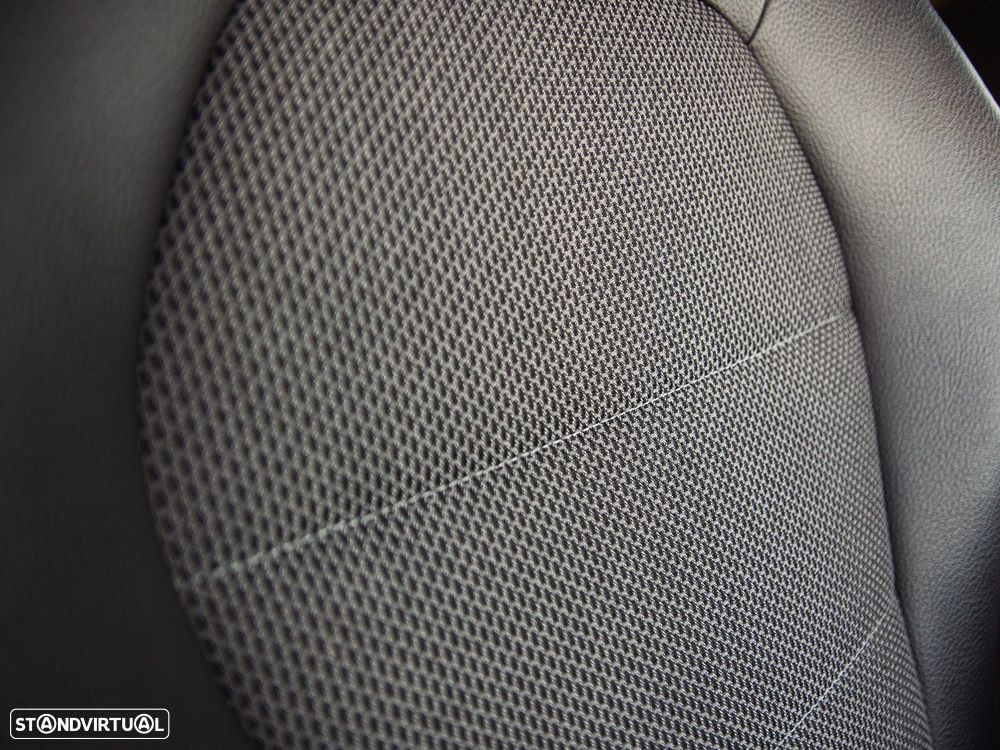 Mercedes-Benz C 180 BlueTEC Exclusive - 42