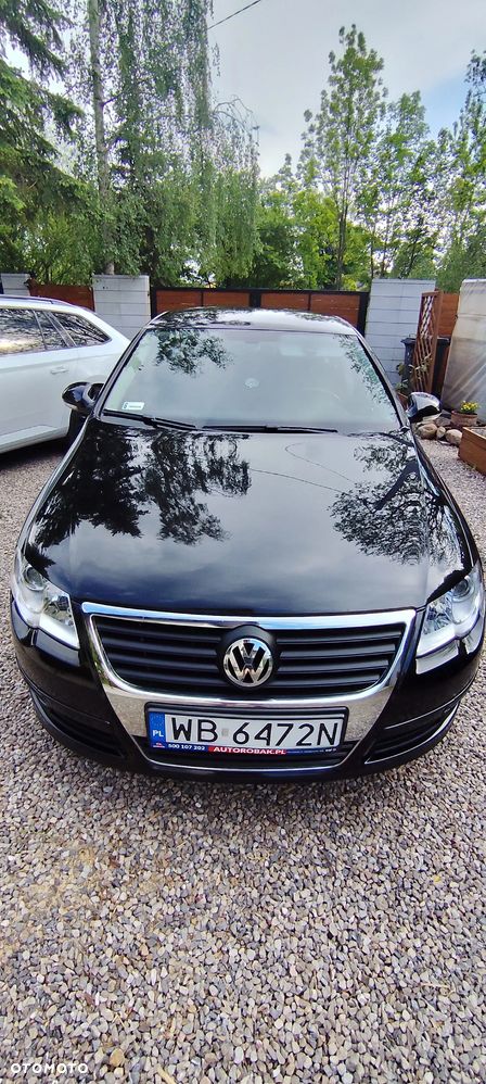 Volkswagen Passat 1.6 FSI Comfortline - 13