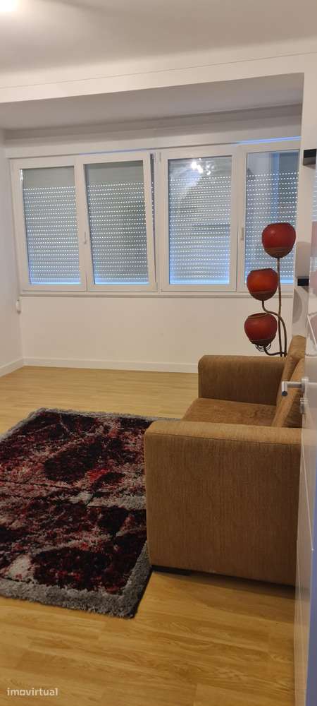Apartamento T2 com elevador em Vila Franca de Xira - Grande imagem: 5/12