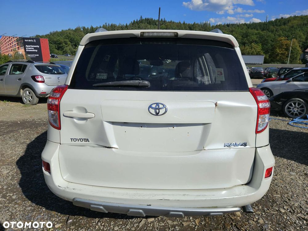 Toyota RAV4 2.2 D-4D 4x2 Travel - 9