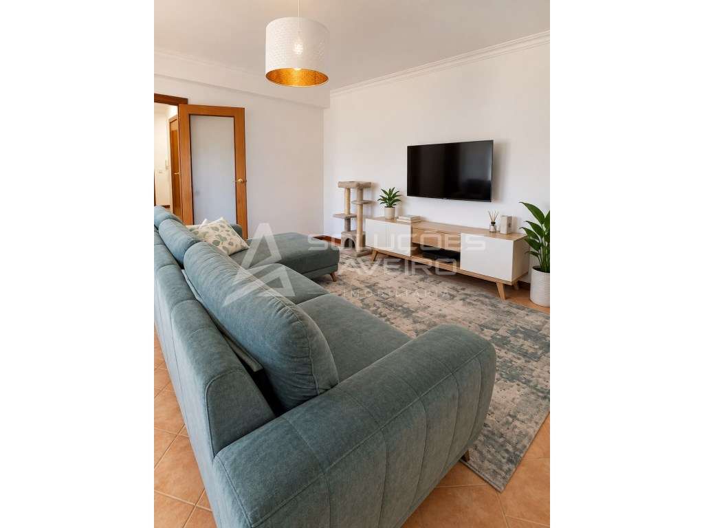 Apartamento T3 Centro de Águeda | Garagem Fechada, Varanda e Elevador - Grande imagem: 3/37