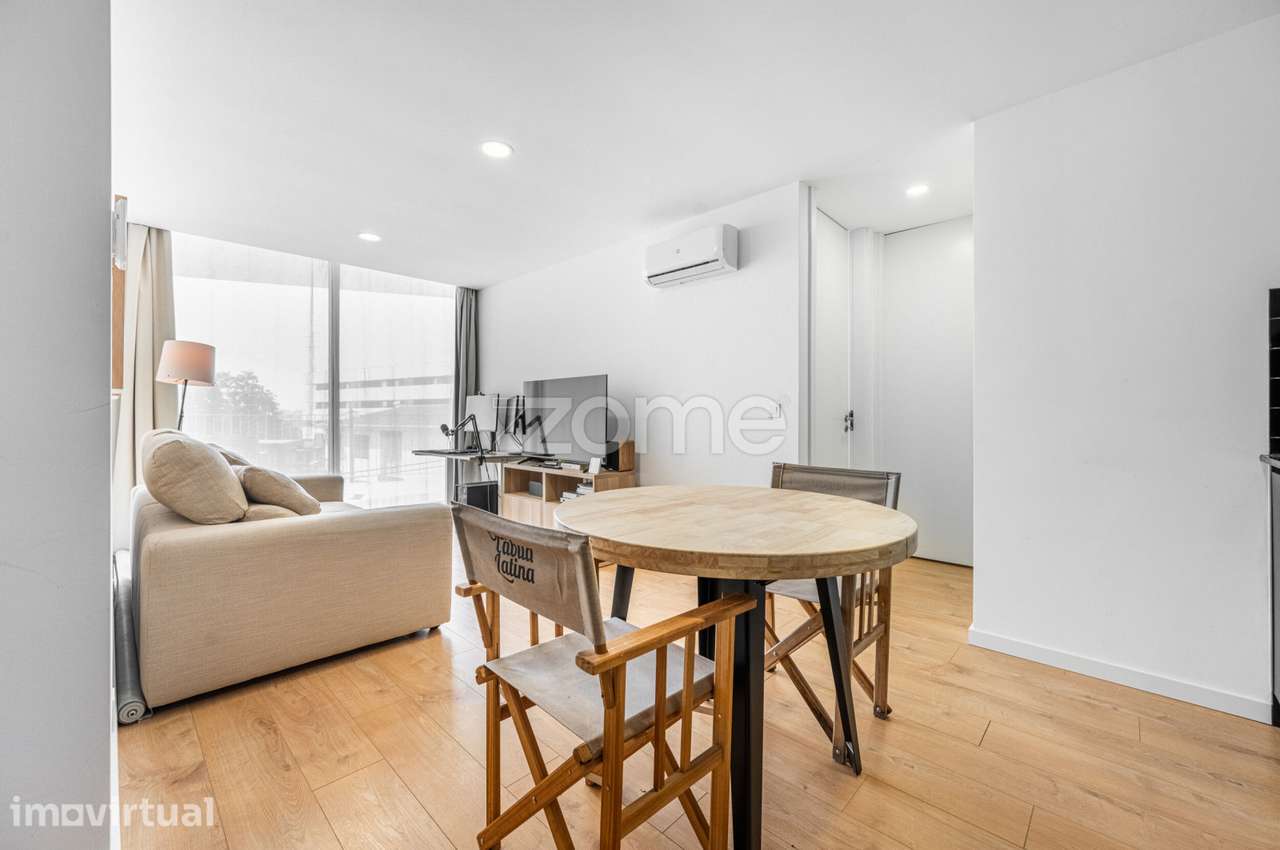 Apartamento T0+1 semi-novo em Vilar do Paraíso, Vila Nova de Gaia - Grande imagem: 5/28