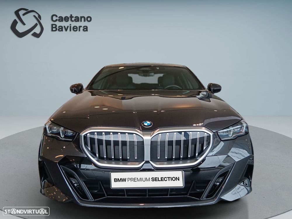 BMW 520 d Pack Desportivo M - 3
