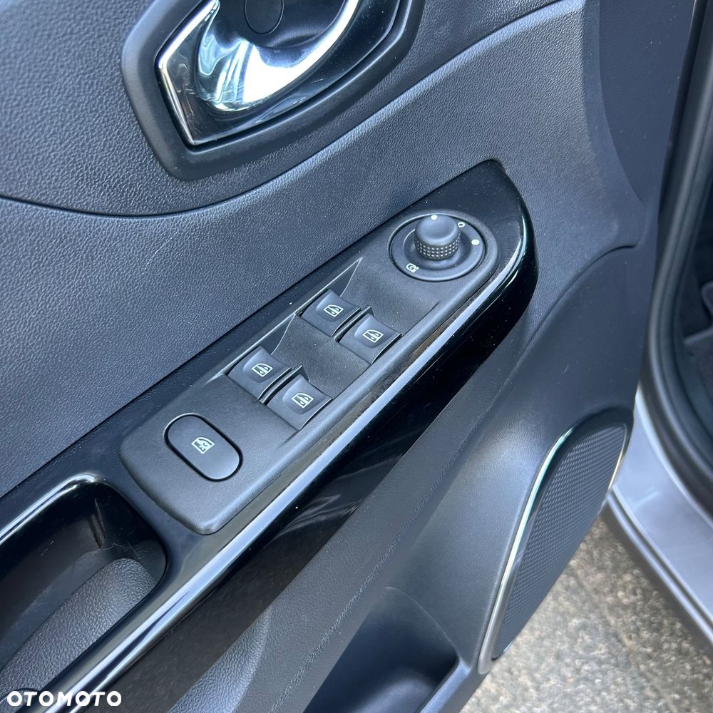 Renault Captur - 14