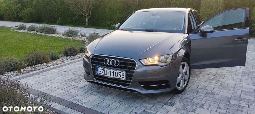 Audi A3 Sportback 2.0 TDI S tronic - 11