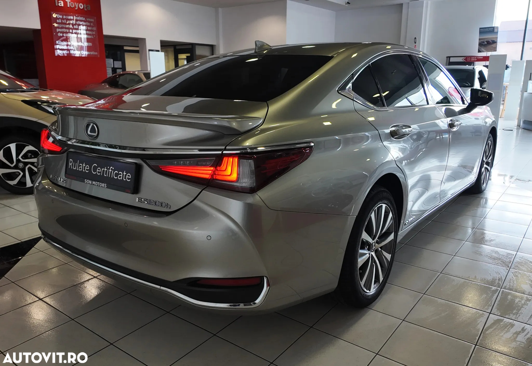 Lexus Seria ES 300h Executive - 6