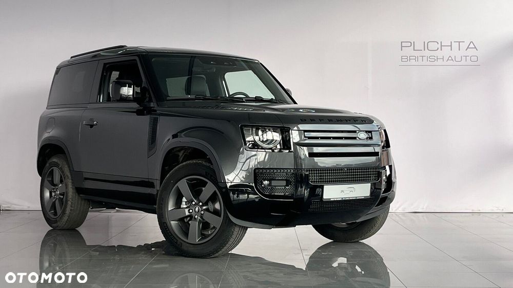 Land Rover Defender - 2