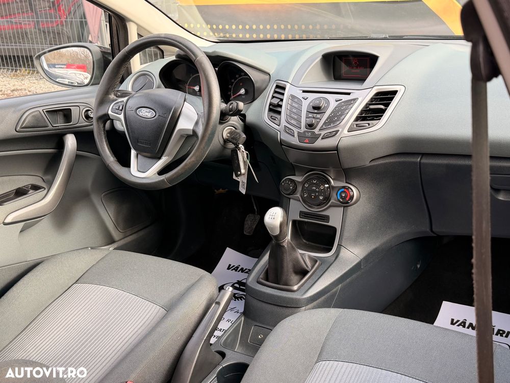 Ford Fiesta - 8