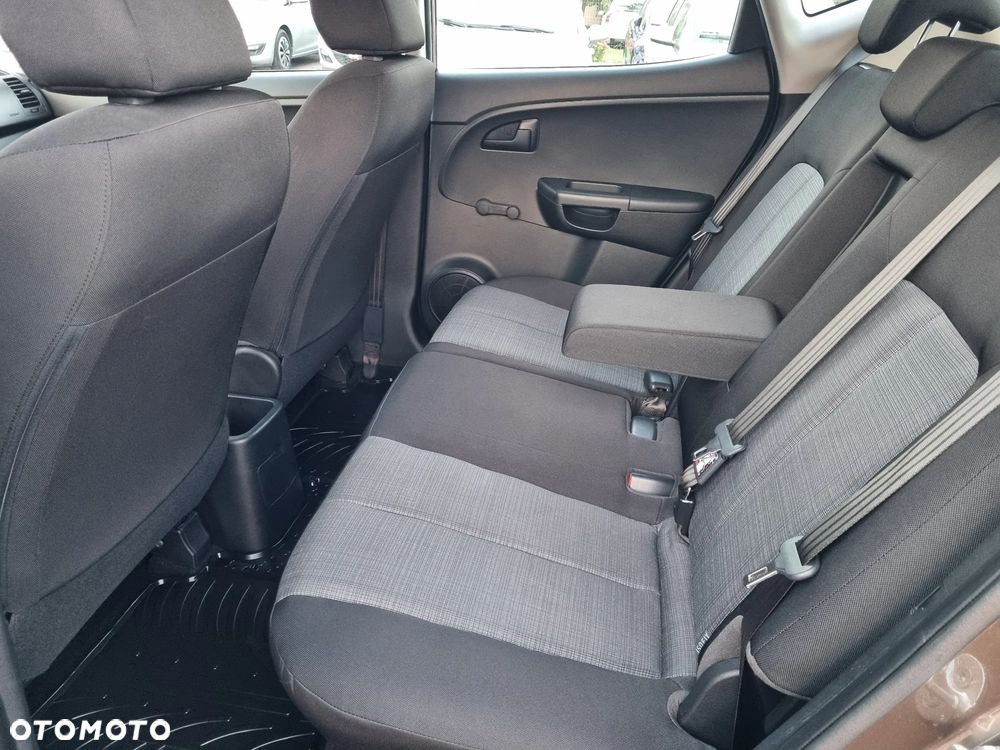 Kia Venga 1.4 M - 19