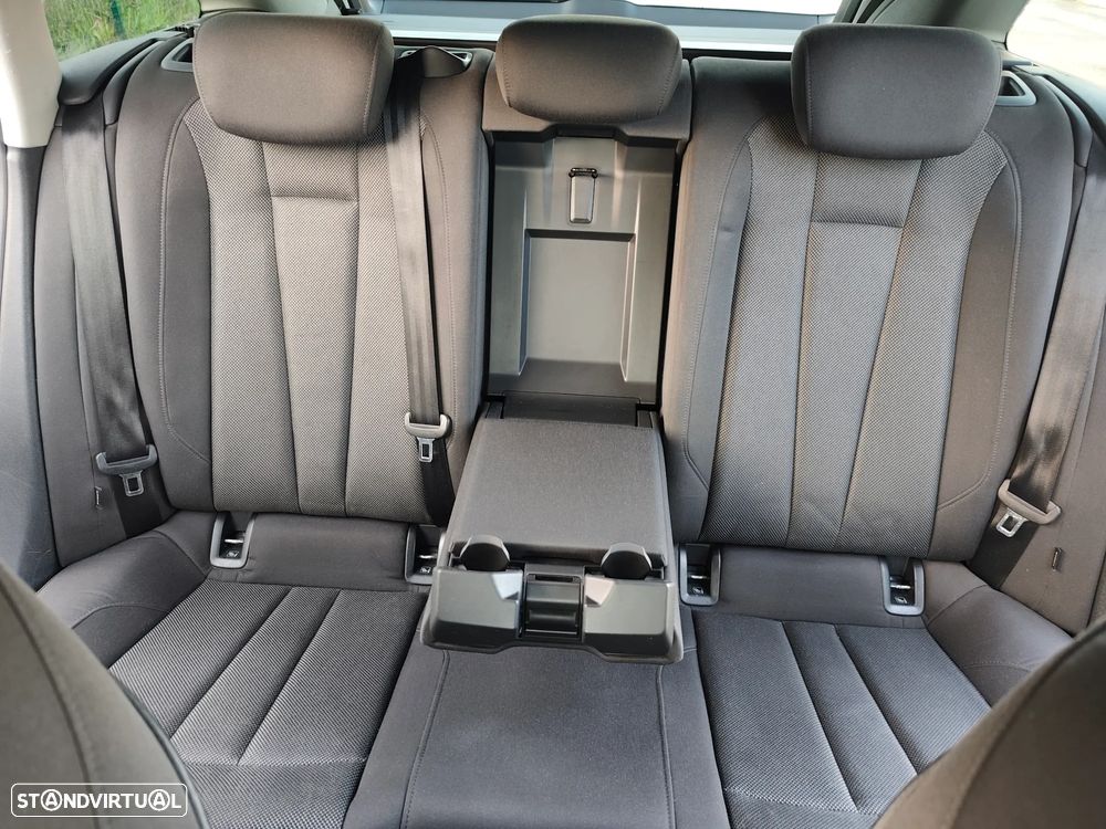 Audi A4 Avant 2.0 TDI quattro Advance S tronic - 14