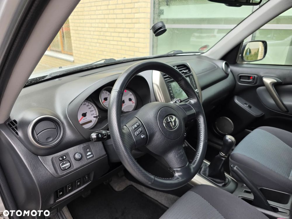 Toyota RAV4 4x4 Executive - 17