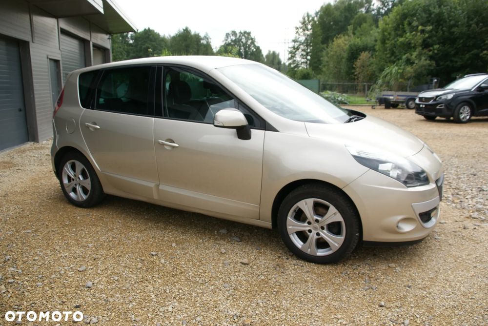 Renault Scenic 1.6 16V Authentique - 10