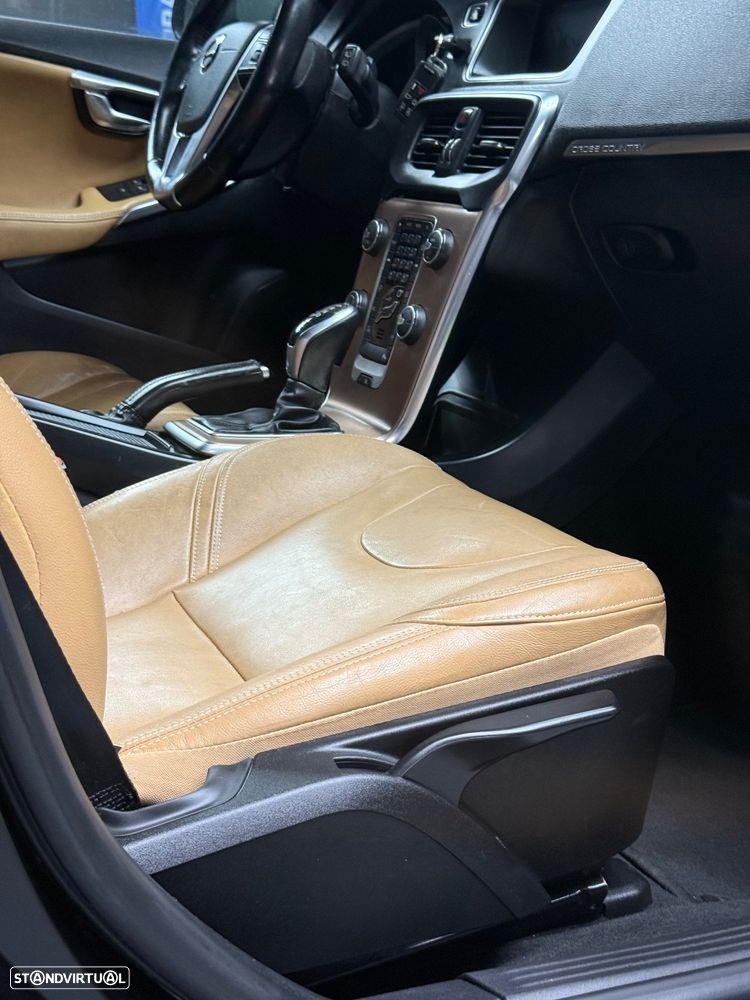 Volvo V40 D3 Geartronic Momentum - 14
