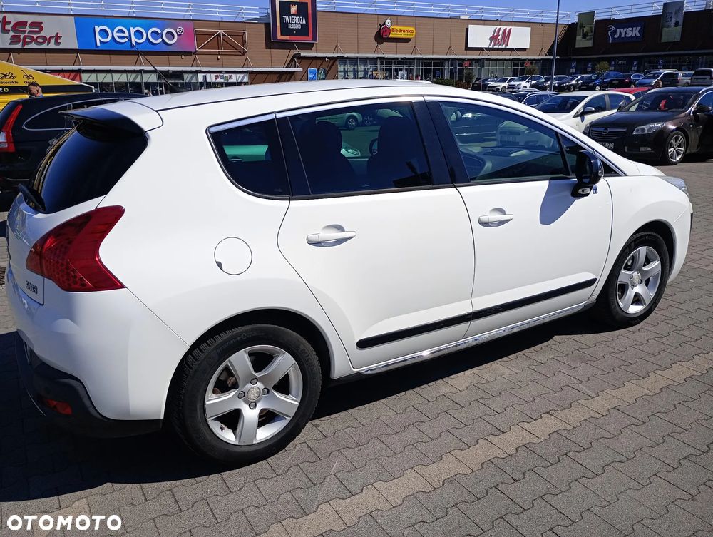 Peugeot 3008 2.0 HDi HYbrid4 - 7