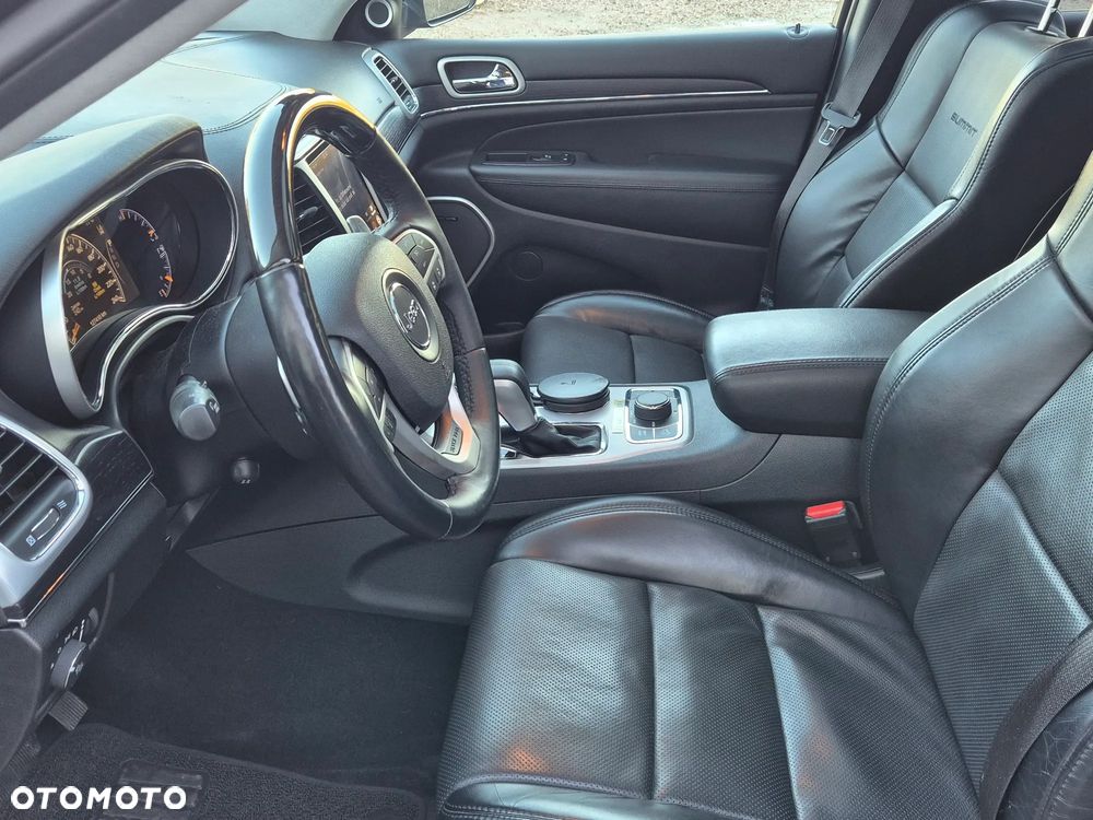 Jeep Grand Cherokee - 16