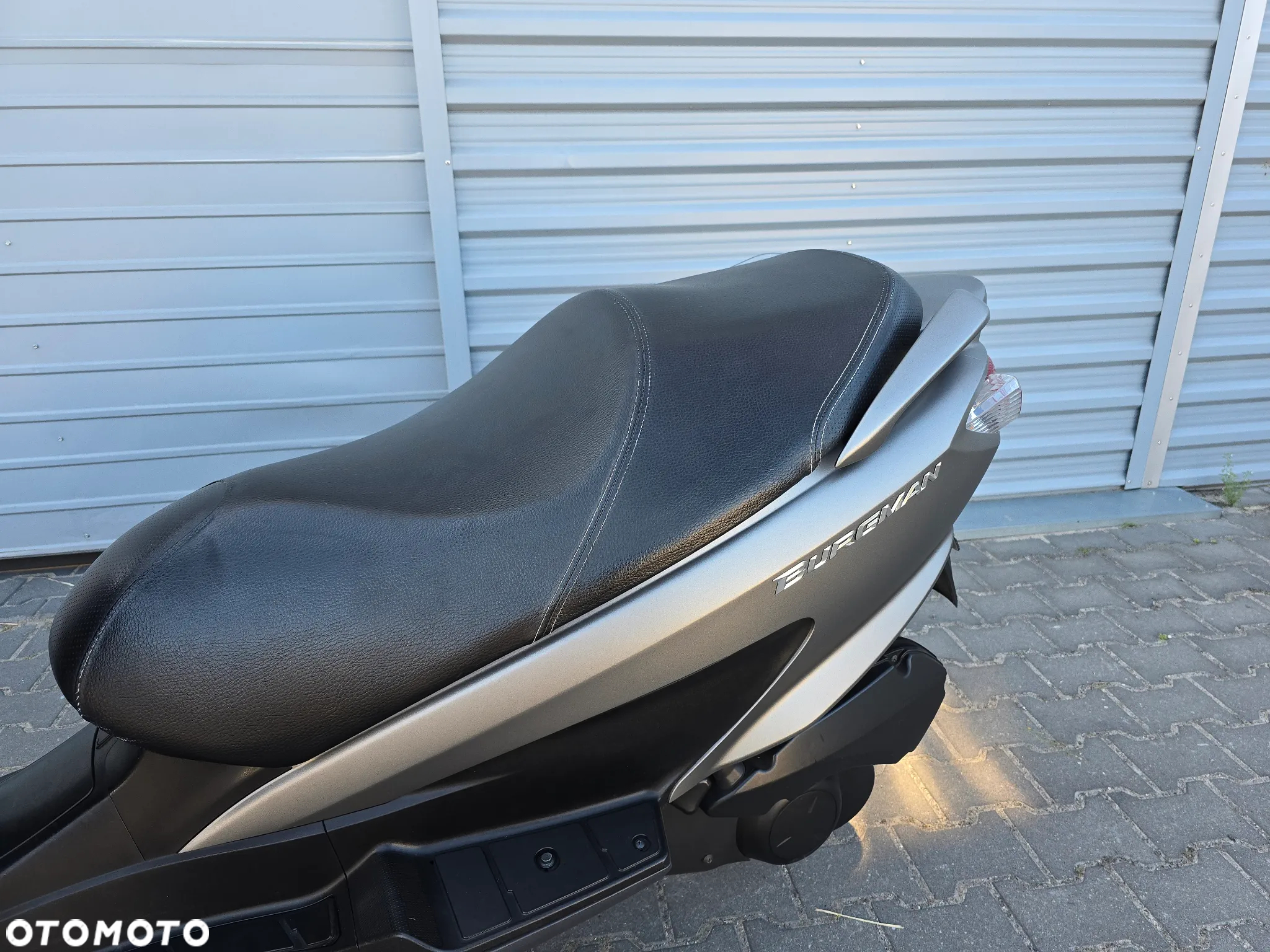 Suzuki Burgman - 15