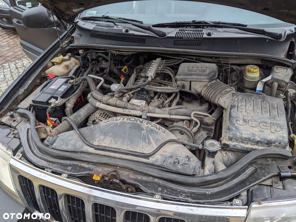 Jeep Grand Cherokee 4.0 Laredo - 3