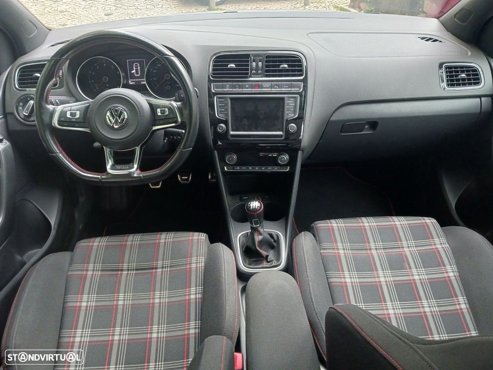 VW Polo 1.8 TSi GTi - 10