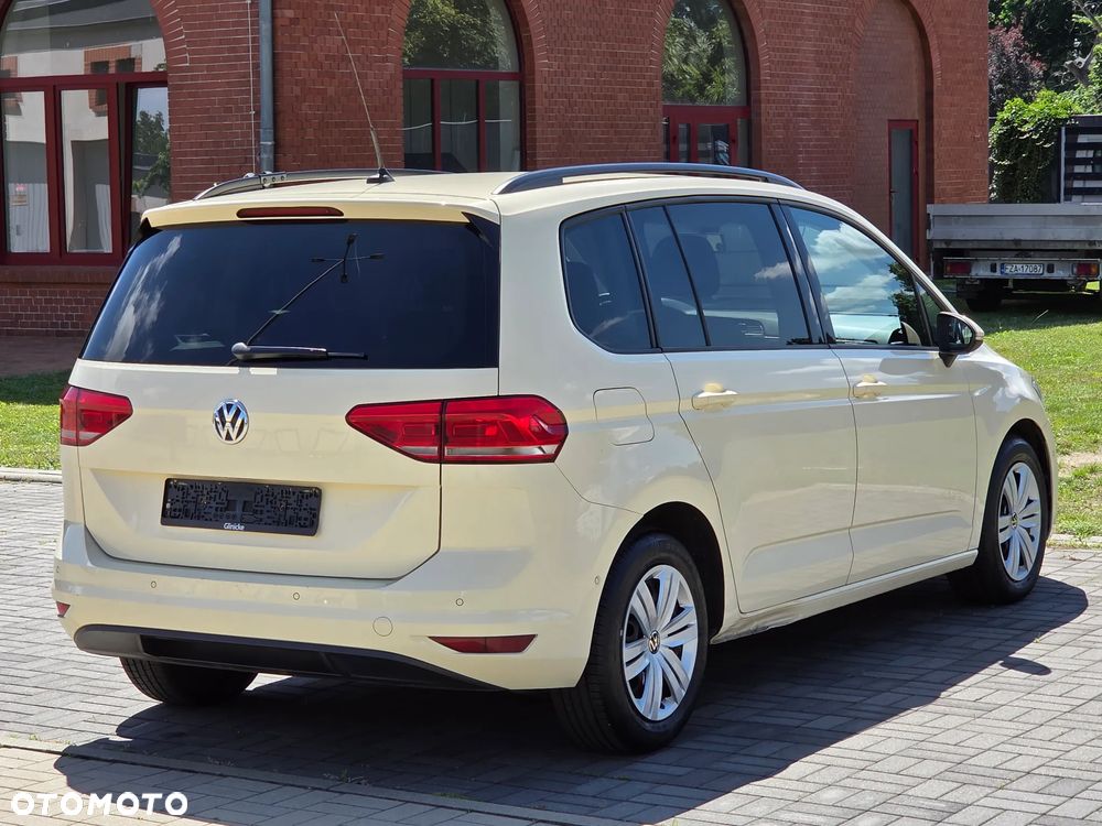 Volkswagen Touran 2.0 TDI SCR DSG Trendline - 5