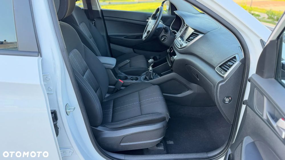 Hyundai Tucson 1.6 GDi Comfort 2WD - 24